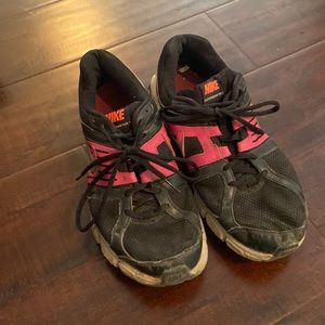 Nike Women’s Running Shoe | Downshifter 5 | Size 9.5